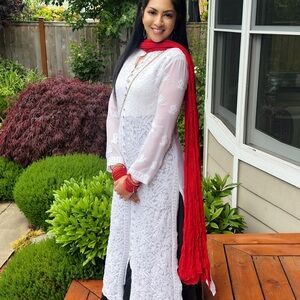 Elegant White Embroidered Kurta with Red Dupatta